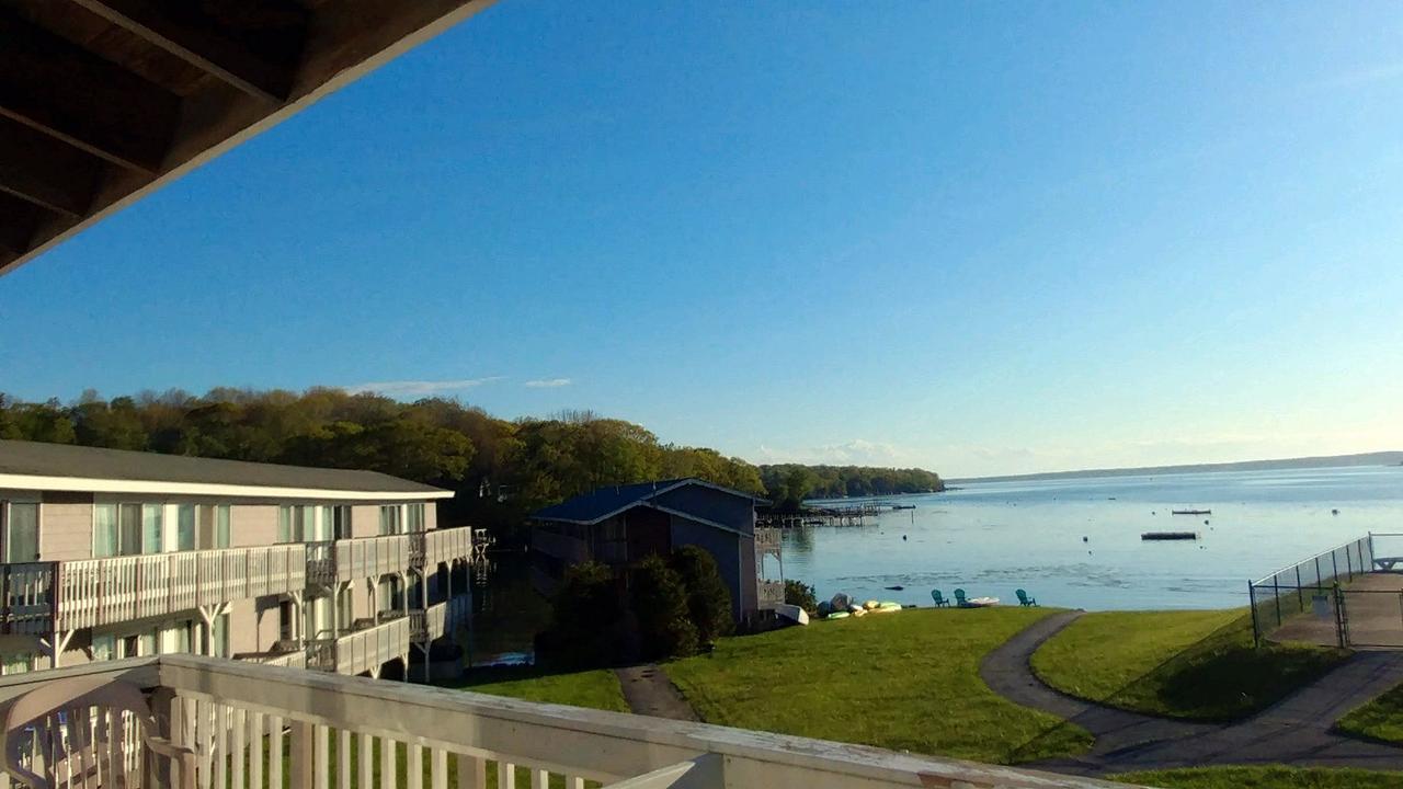 Smugglers Cove Inn Dayville Zewnętrze zdjęcie