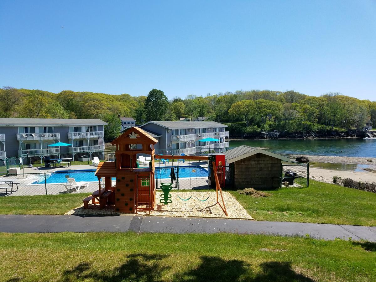 Smugglers Cove Inn Dayville Zewnętrze zdjęcie
