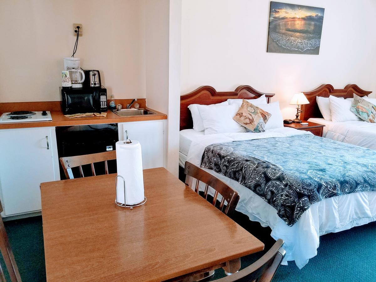 Smugglers Cove Inn Dayville Zewnętrze zdjęcie