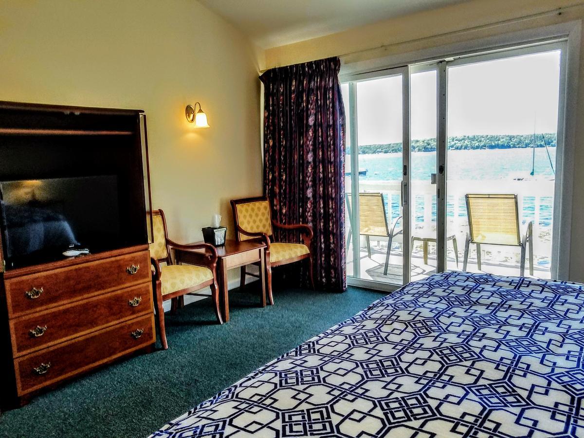 Smugglers Cove Inn Dayville Zewnętrze zdjęcie