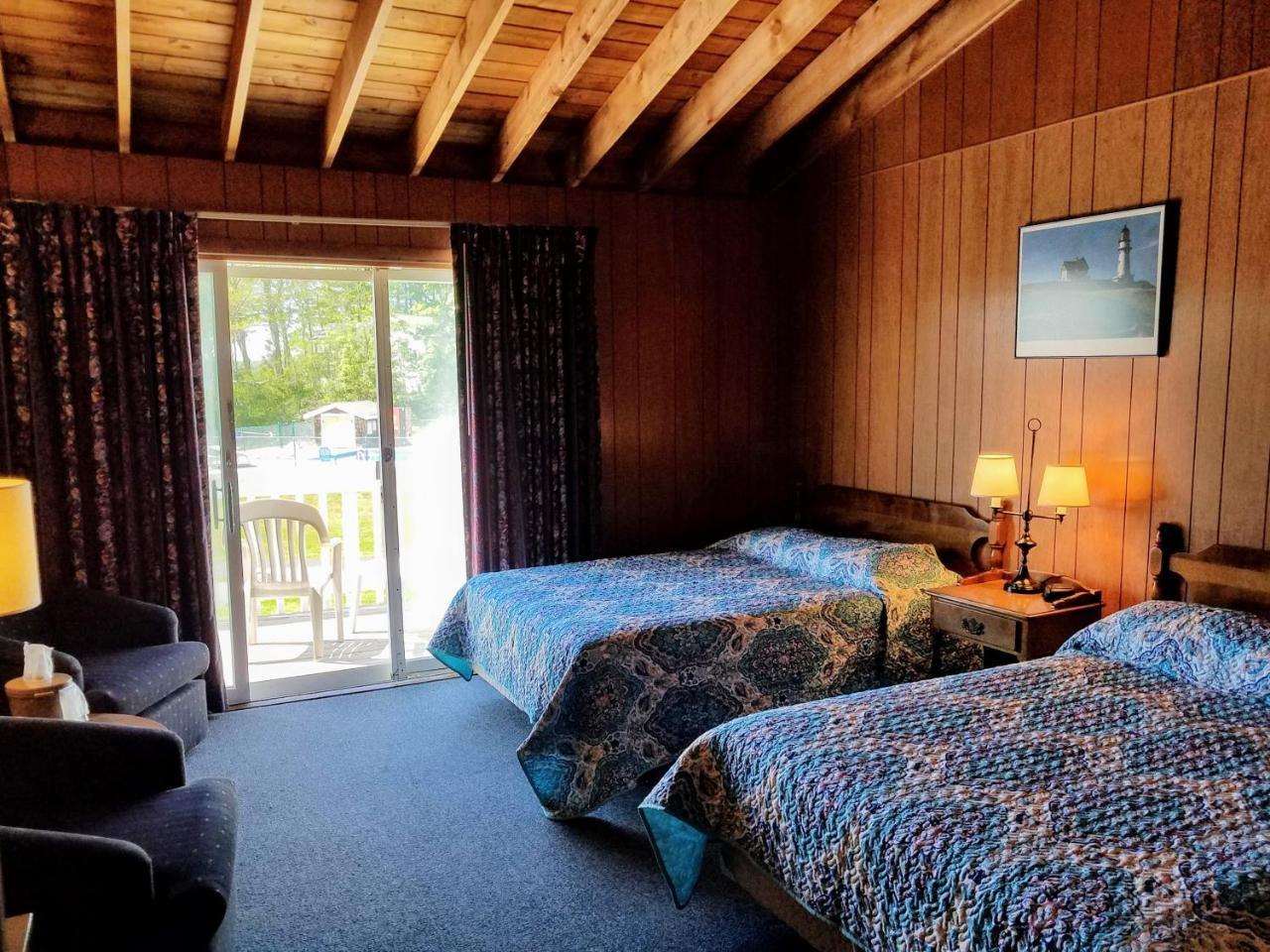 Smugglers Cove Inn Dayville Zewnętrze zdjęcie